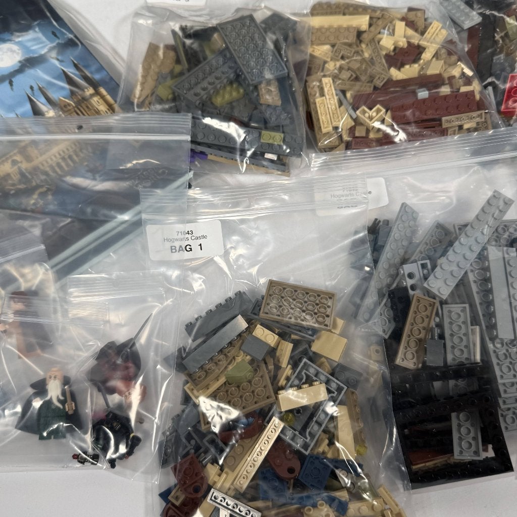 LEGO Harry Potter 71043 Hogwarts Castle, Kinderen en Baby's, Speelgoed | Duplo en Lego, Harry Potter, Ophalen of Verzenden, Zo goed als nieuw
