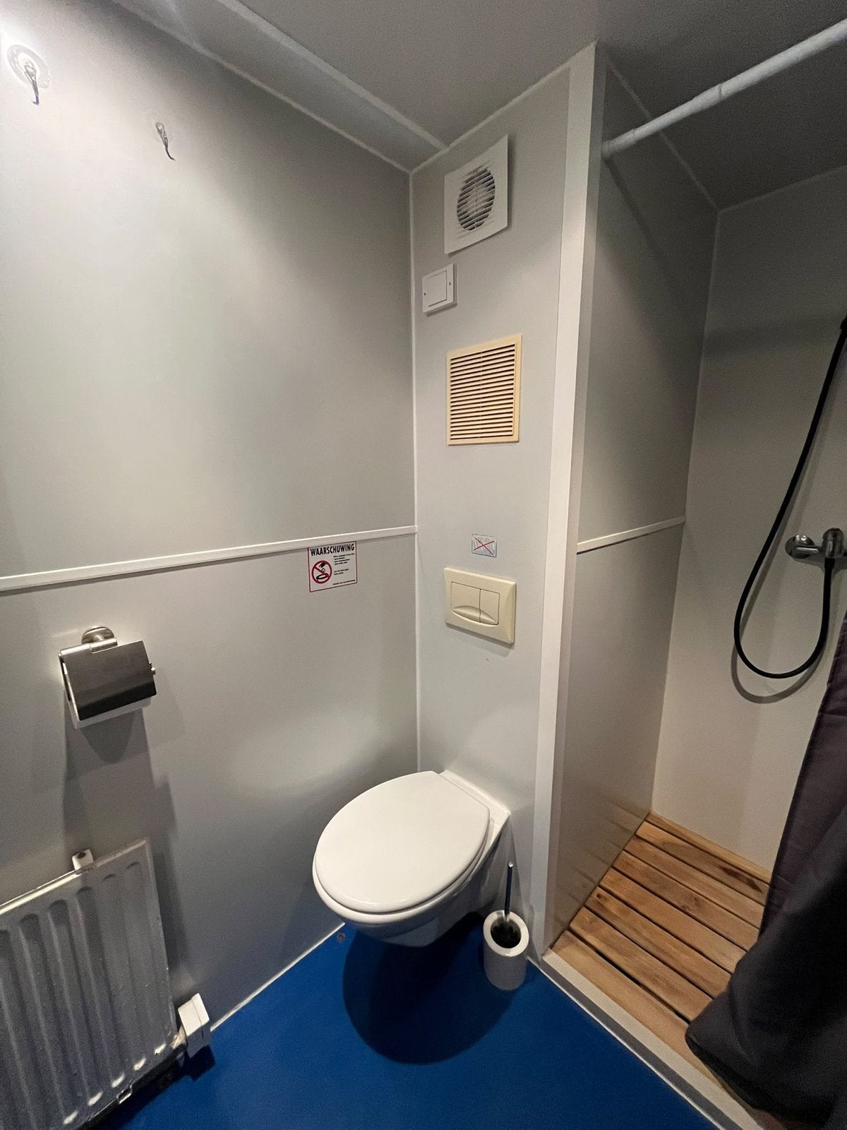 Foto 5 van Mobiele douche- en toiletunit met  technische ruimte