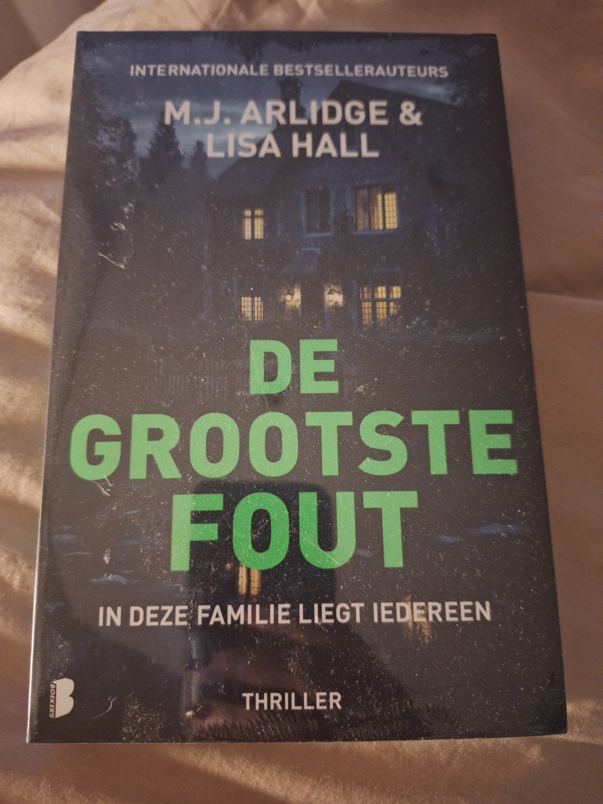De Grootste Fout - M.J. Arlidge & Lisa Hall (Thriller), Ophalen of Verzenden, Nieuw, M.J. Arlidge & Lisa Hall, Europa overig