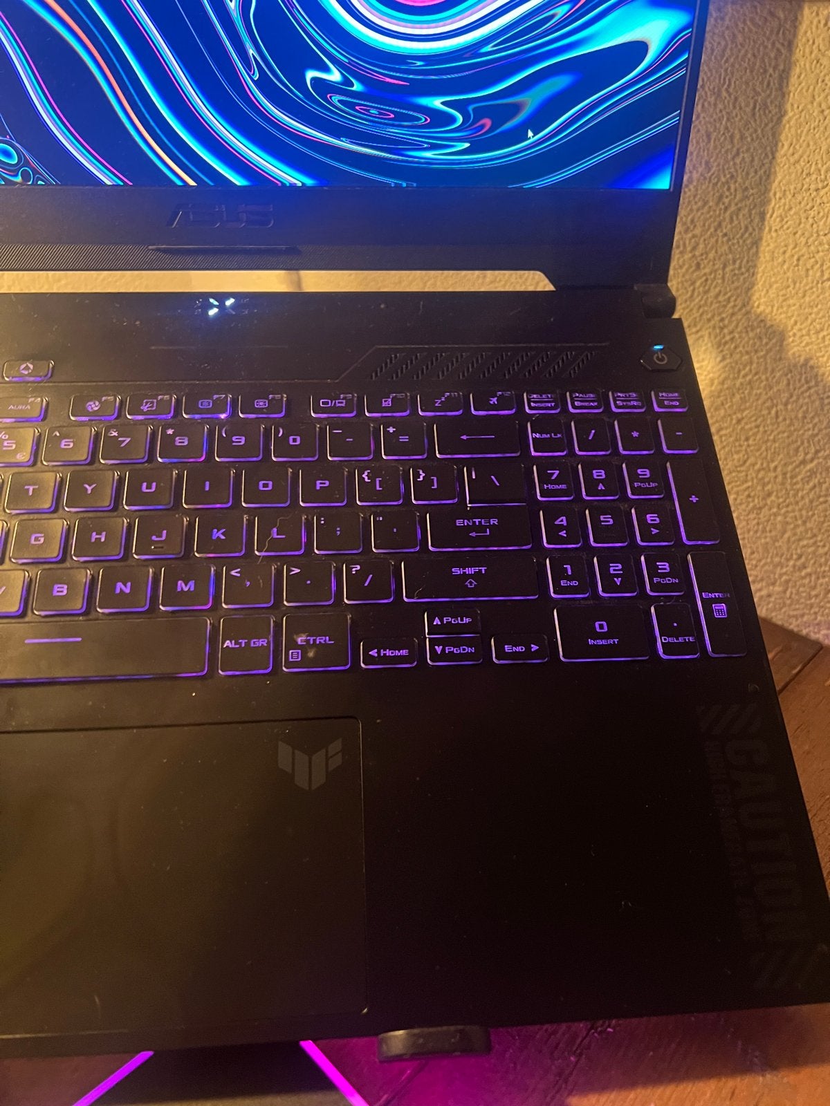 Foto 3 van Asus tuf a15 RTX4070 ryzen 9 7940HS 2tb + 500gb