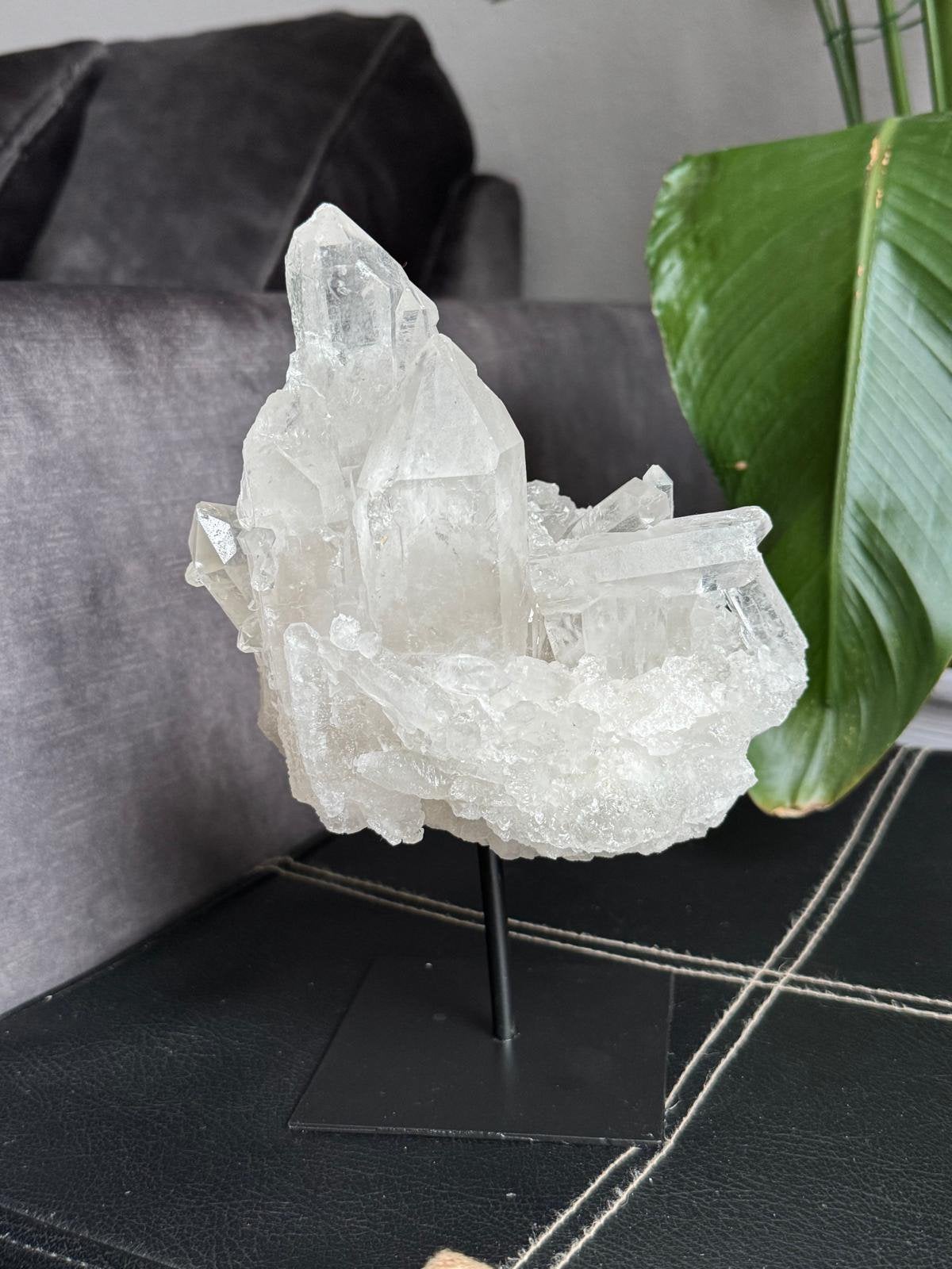 Bergkristal op standaard 1,92 kg, Verzamelen, Mineralen en Fossielen, Ophalen of Verzenden, Mineraal