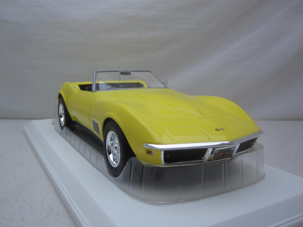 Chevrolet Corvette C3 Convertible 1969 Geel1:18 Norev, Ophalen of Verzenden, Nieuw, Auto, Norev