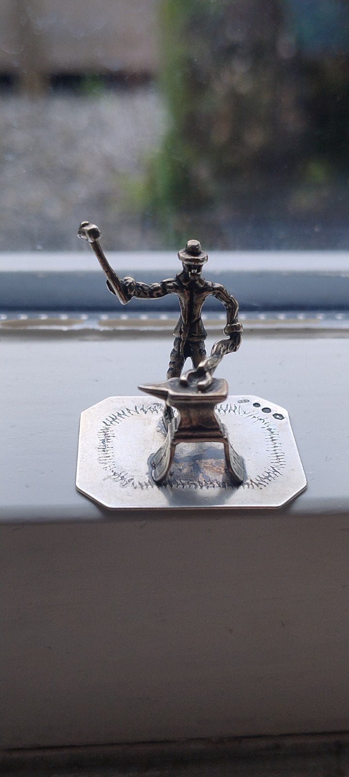 miniatuur Man met Aambeeld (zilver), Ophalen of Verzenden, Zilver