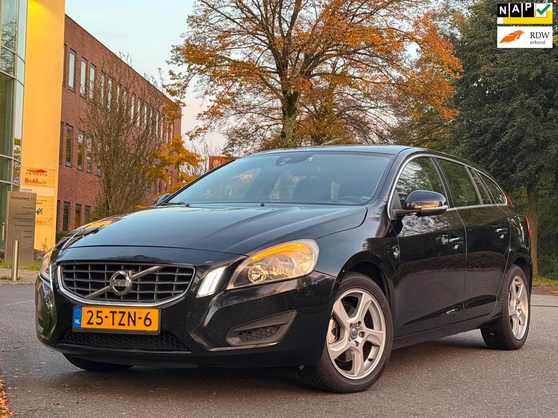 Volvo V60