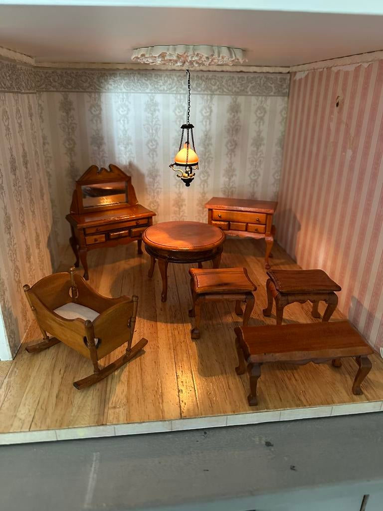 Leuke set voor poppenhuis 1:12, Ophalen of Verzenden, Gebruikt, Poppenhuis