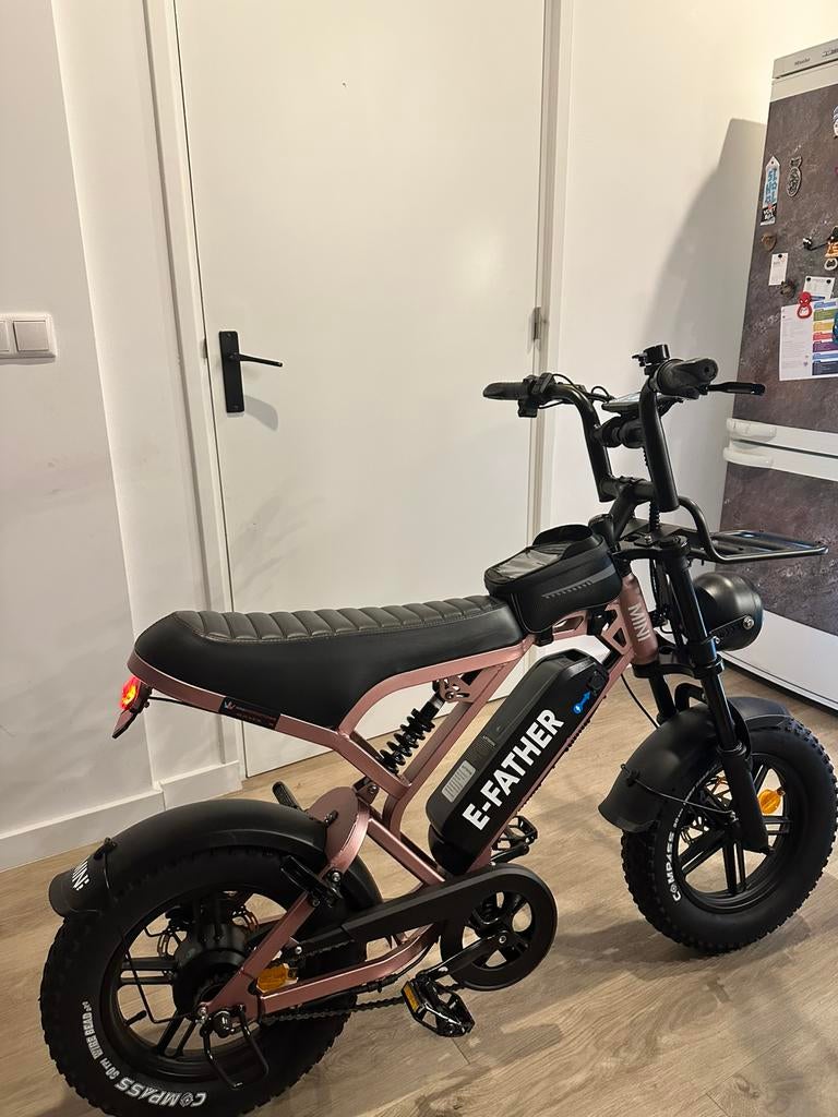 MINI FATBIKE V20 ROZÉ SPECIAL EDITION, Fietsen en Brommers, Minibikes, Midibikes en Pitbikes, Ophalen, Zo goed als nieuw, Overige typen