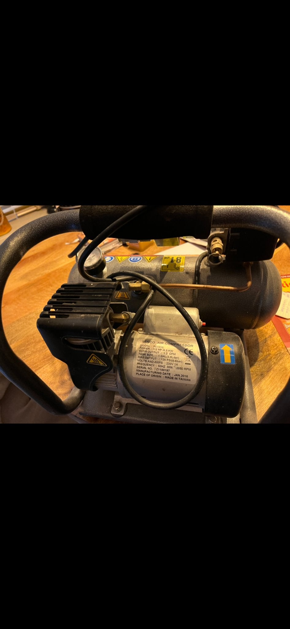 Senco Compressor PXAT Type 125 D - Compact en Krachtig, Ophalen, Gebruikt, 6 tot 10 bar, Minder dan 200 liter/min