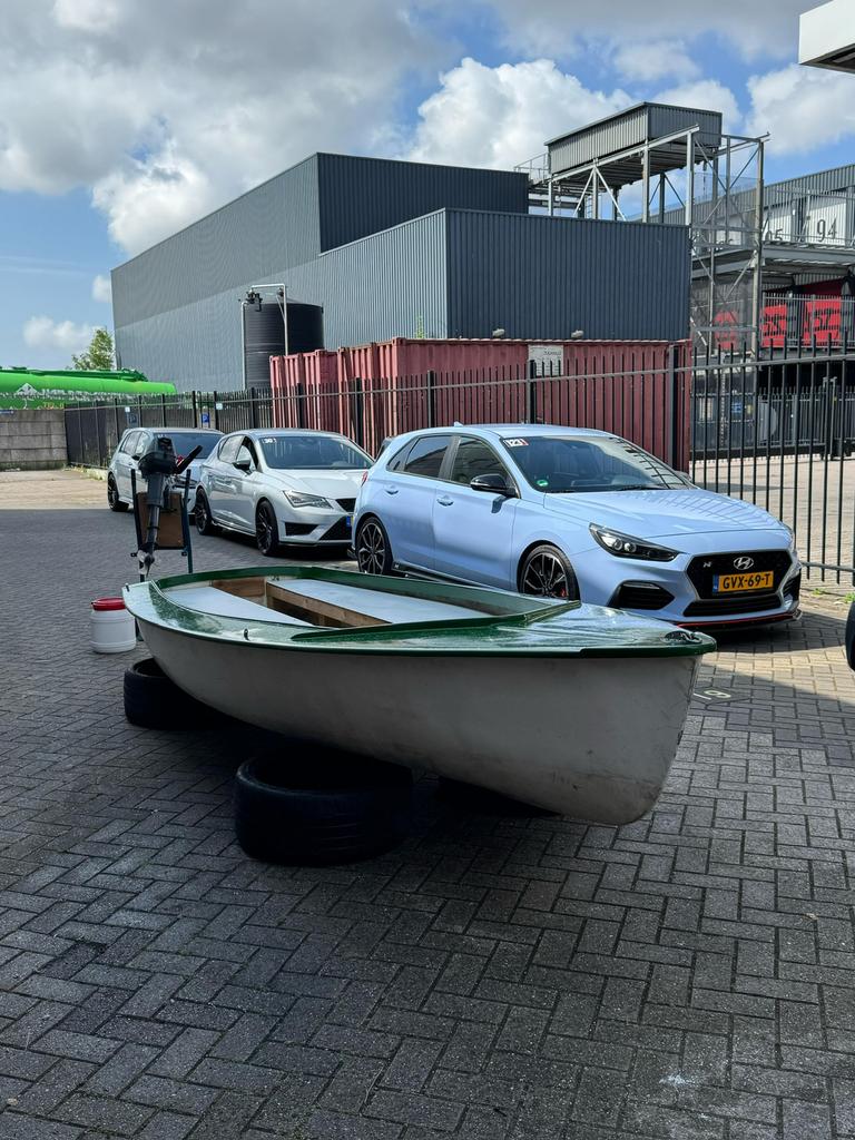 4/6 persoons sloep boot 4pk johnson buitenboordmotor, Ophalen, Zo goed als nieuw