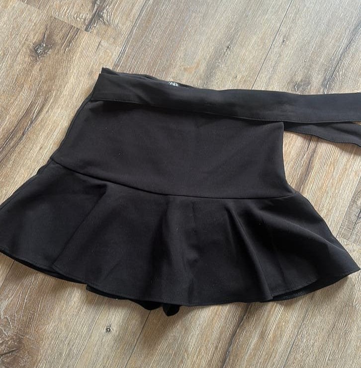Zara skort- rokje waar broekje onder zit maat S, Ophalen of Verzenden, Zo goed als nieuw, Zwart, Boven de knie