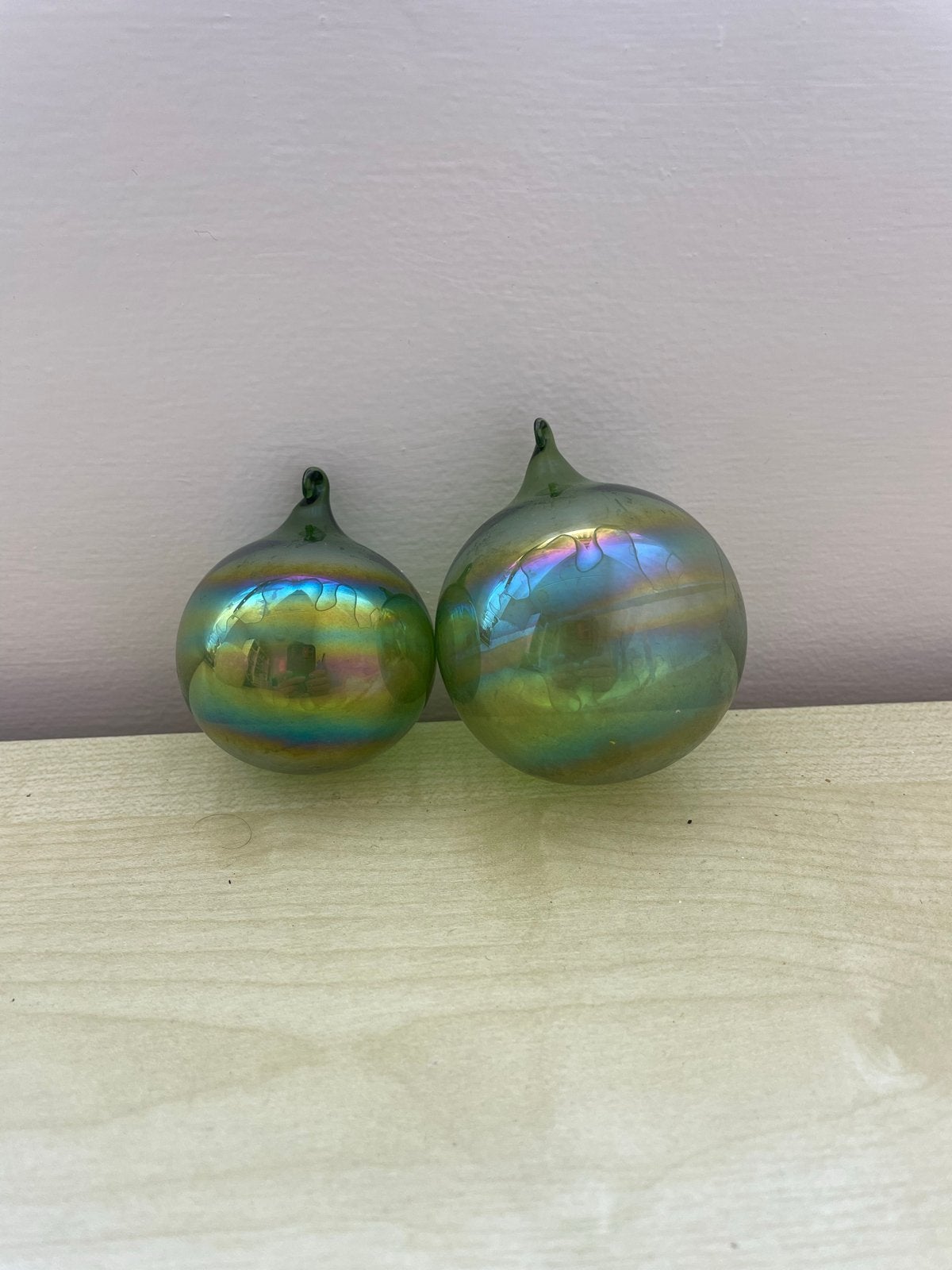 Set van 2 Vintage Groene Glazen Kerstballen, Antiek en Kunst, Ophalen of Verzenden