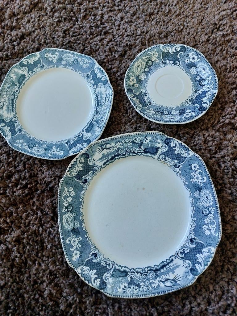 Victoria Servies: 2 Borden en 1 Schotel, Blauw/Wit, Ophalen of Verzenden