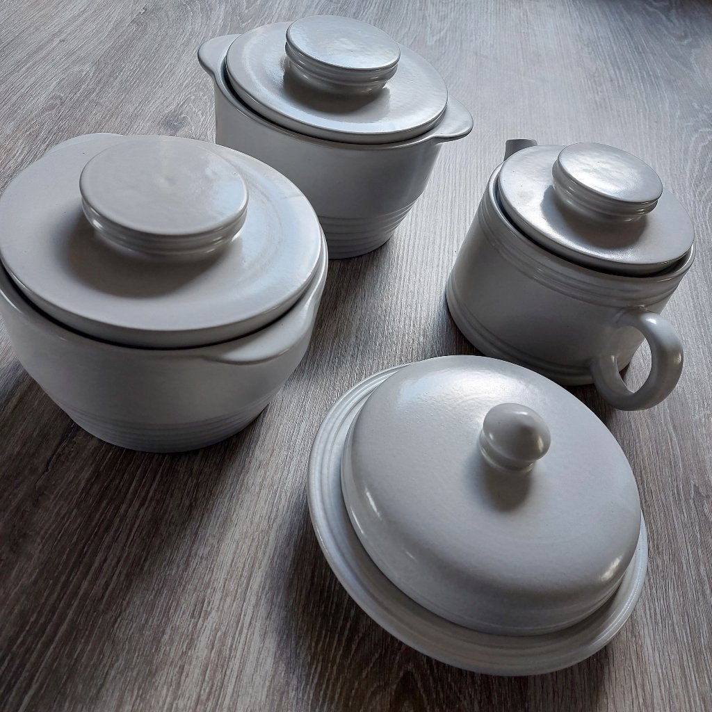 Staffel Stoneware botervloot dekschaal theepot, Overige merken, Overige typen, Ophalen of Verzenden, Zo goed als nieuw