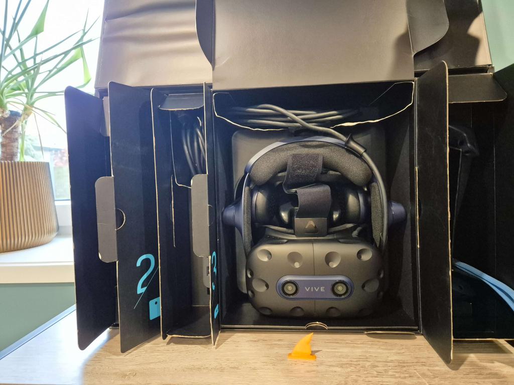 HTC Vive Pro 2 – Complete set! | Virtual Reality Kit voor PC, Niet ingevuld, Gebruikt, Pc, VR-bril