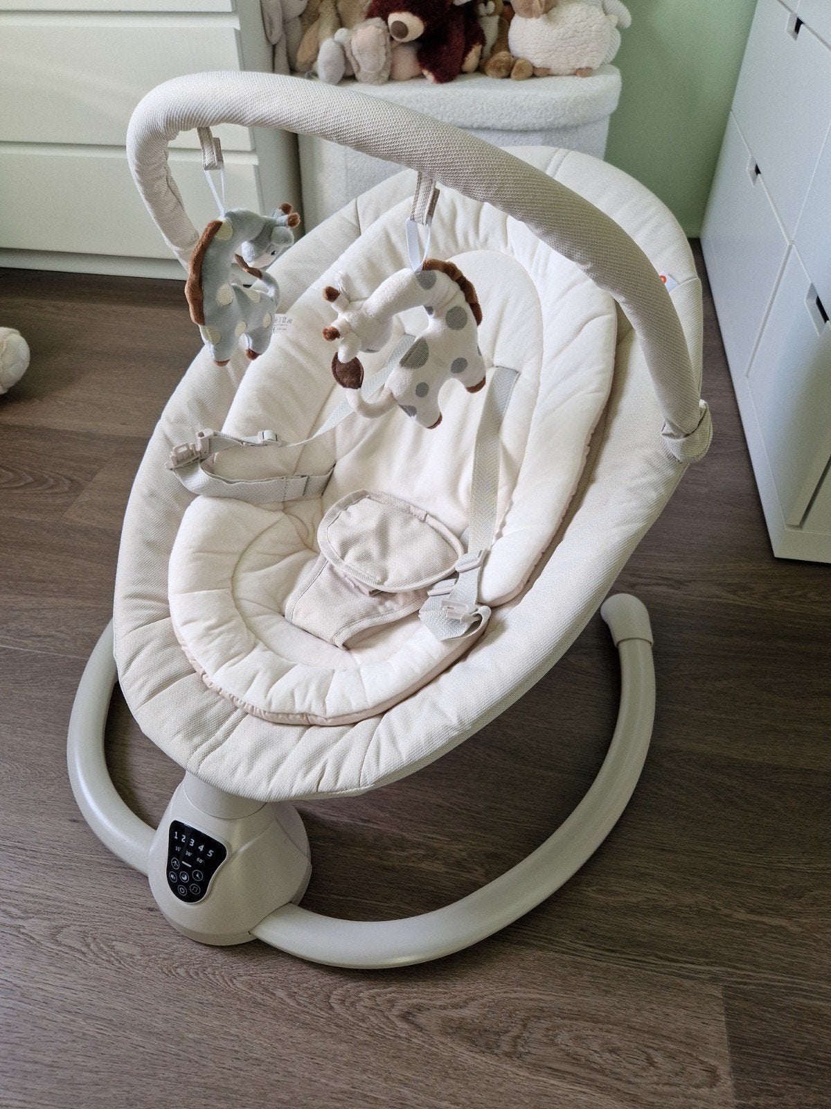Qute Q-Rocker 2.0 Ivory, Schommelstoel, Met gordel(s) of riempje(s), Zo goed als nieuw, Ophalen