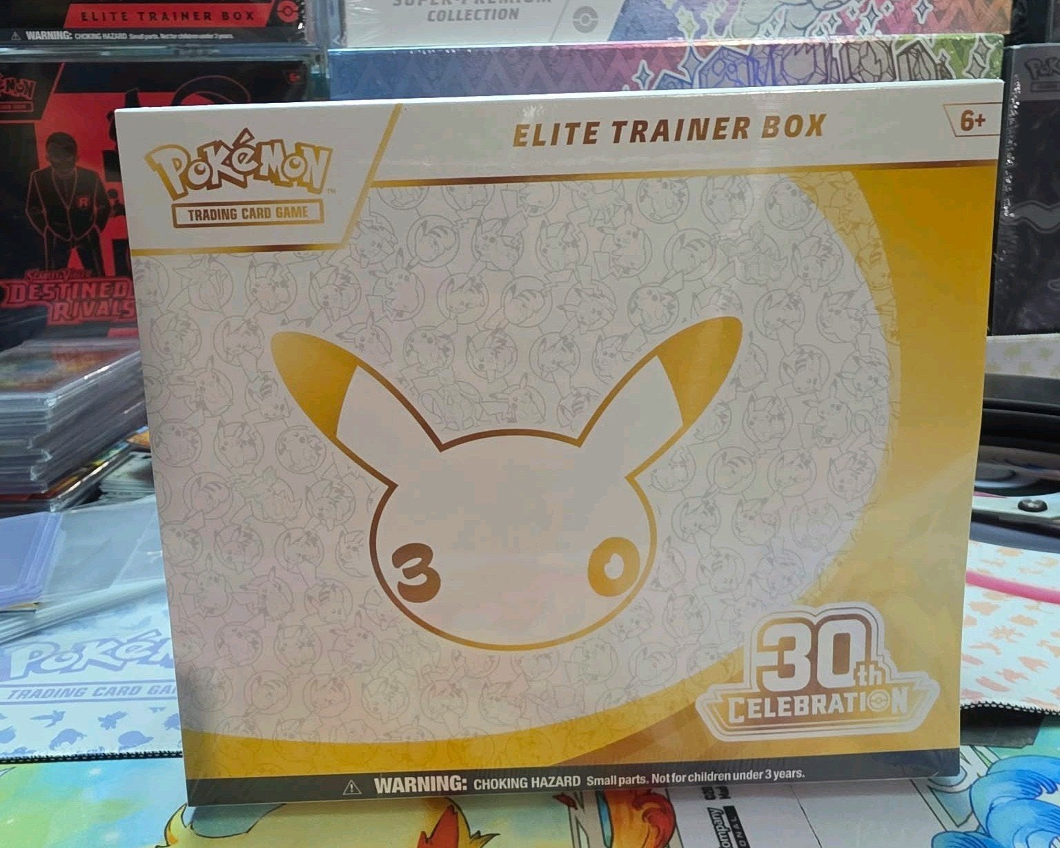 30th Celebration Elite Trainer Box ETB sealed  - 10+ stuks