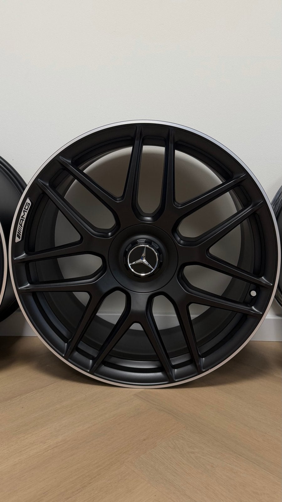 MERCEDES E63 S VELGEN AMG ORGINEEL 20 inch Nieuwstaat, Auto-onderdelen, Ophalen, Velg(en), Nieuw, Personenwagen