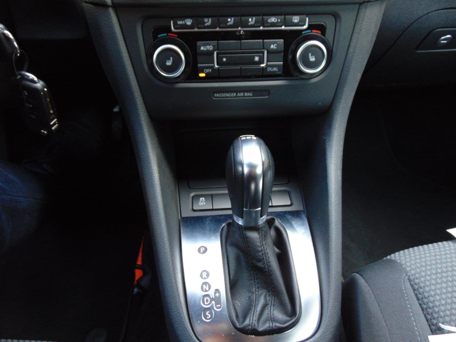 Foto 17 van Volkswagen Golf Cabriolet 1.4 TSI Automaat Dealer Onderhoude