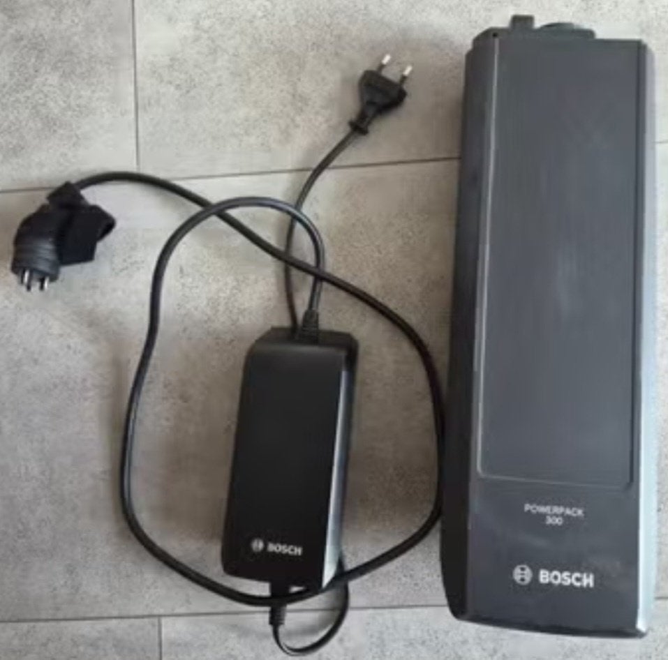 Powerpack 500 bosch met lader, Ophalen, Zo goed als nieuw