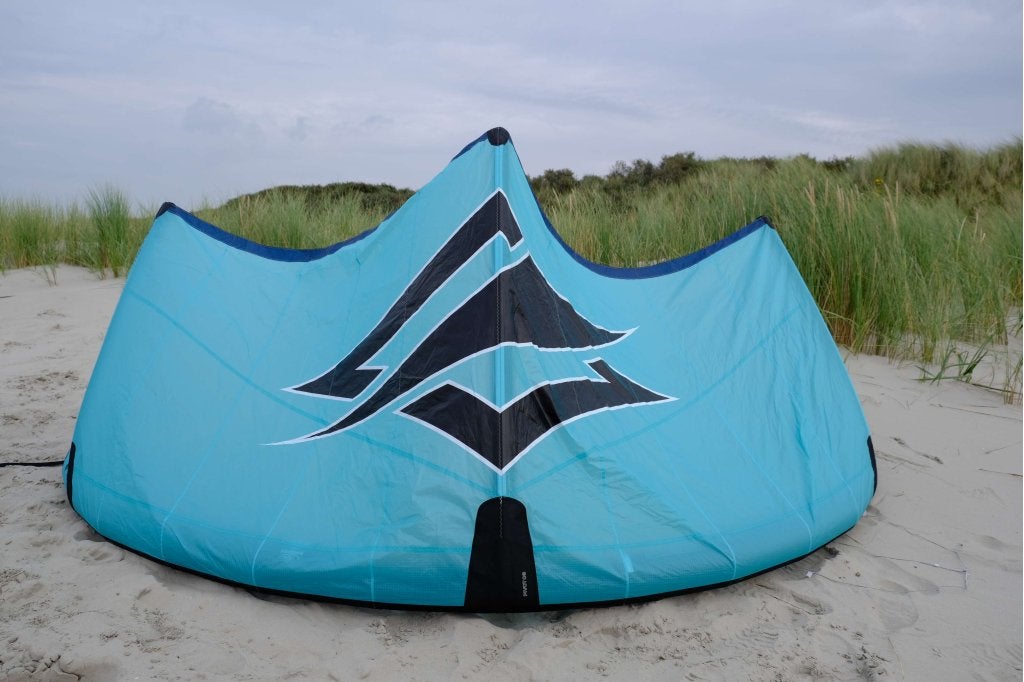 Naish Pivot 2026– 6m (blauw) – zo goed als nieuw, Ophalen of Verzenden, Kite, Watergoorweg 79 3861 MA Nijkerk, Info@kubus-sports.nl