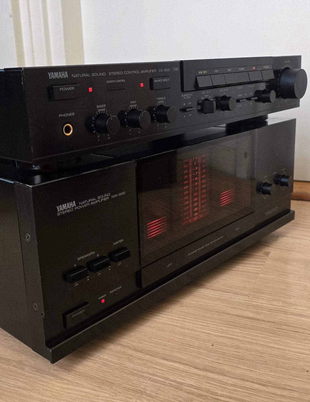 Yamaha CX-600 Voorversterker & MX-600 Eindversterker, Gebruikt, Yamaha, Ophalen of Verzenden, 120 watt of meer