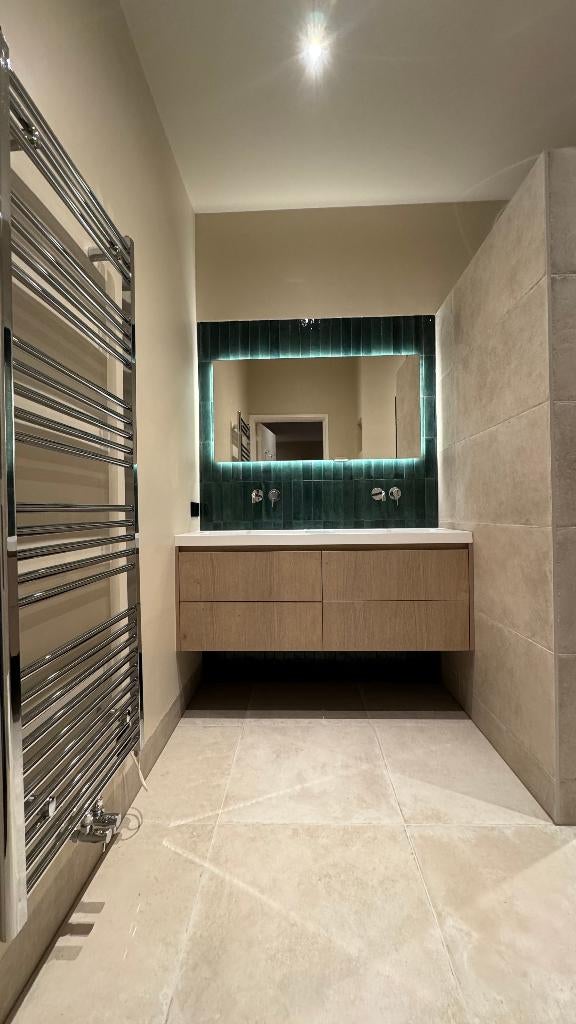Foto 11 van Badkamerrenovatie 4600€Toiletrenovatie 2300€