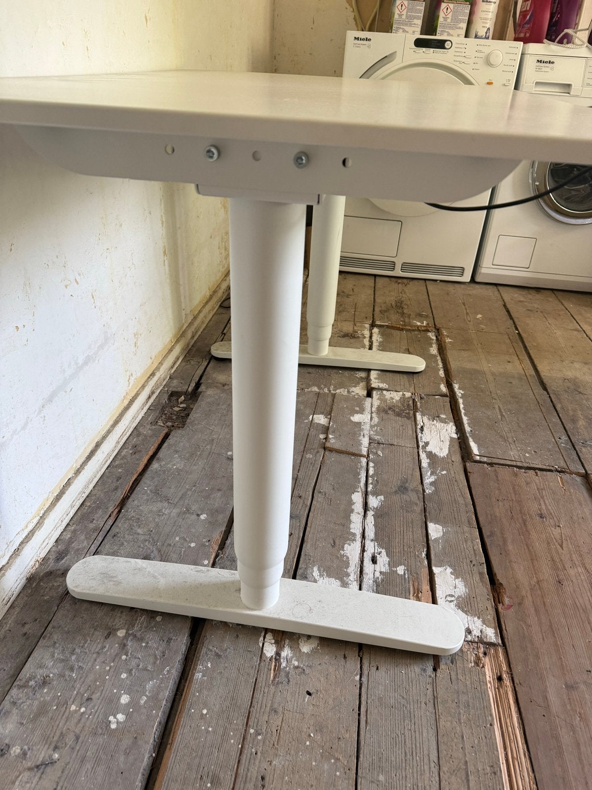 IKEA Bekant Zit-sta Bureau - Wit, Elektrisch Verstelbaar, Ophalen, Gebruikt