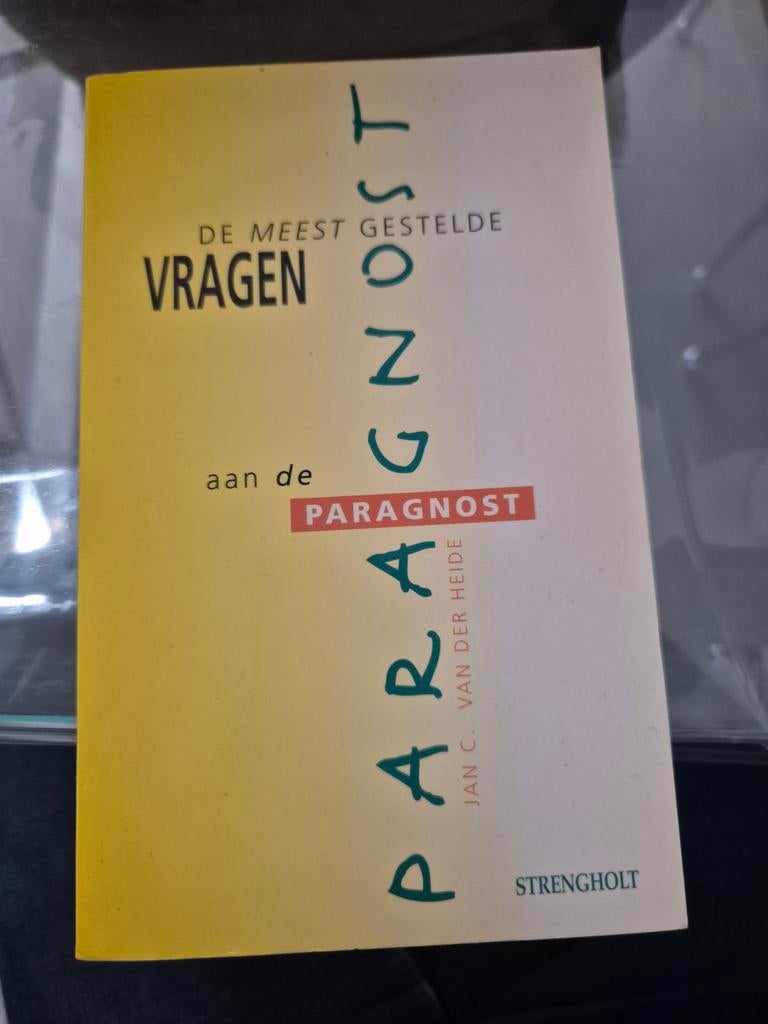 De Meest Gestelde Vragen aan de Paragnost Jan C. van der H, Ophalen, Spiritualiteit algemeen, Achtergrond en Informatie