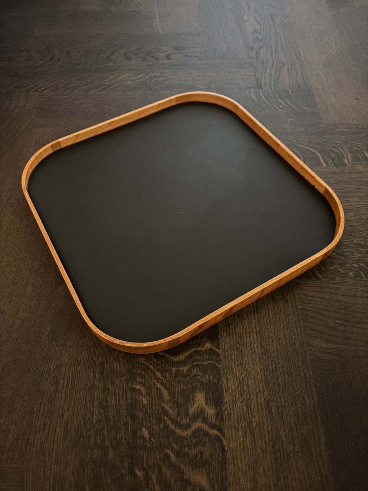 HAY dienblad, eiken met zwarte linoleum inzet, Ophalen, Gebruikt, Overige vormen, Hout