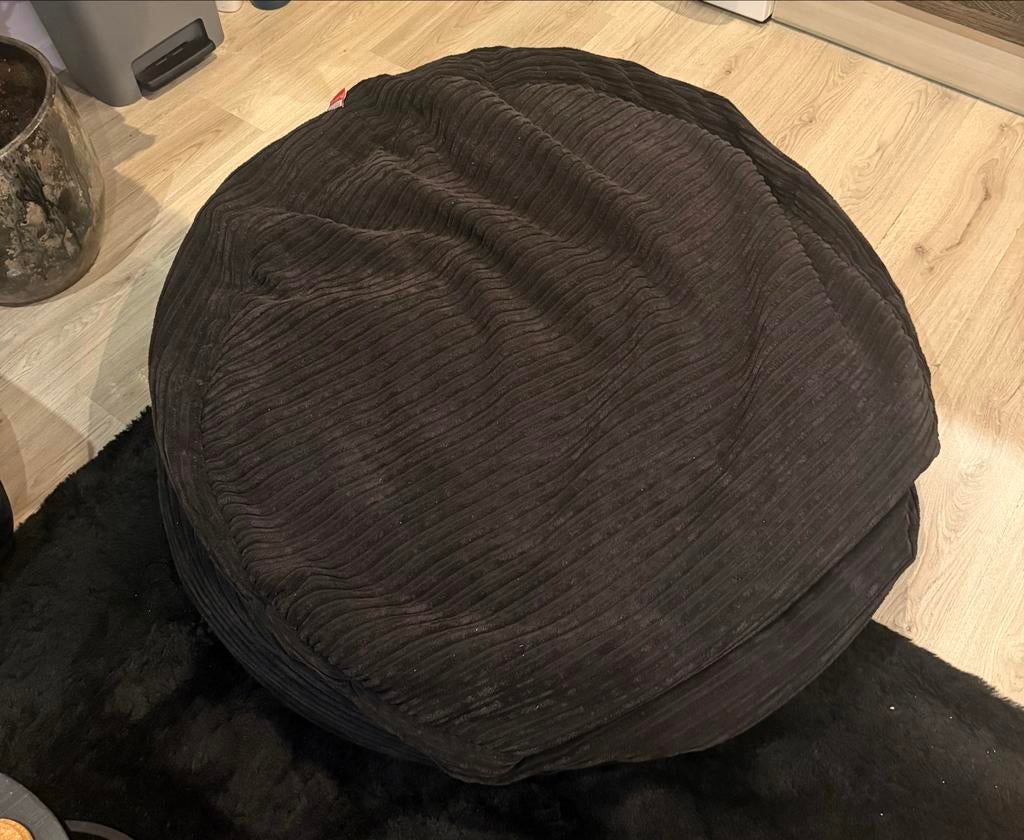 Lounge Pug Mammut Zitzak Bank Corduroy Zwart 48x100, Huis en Inrichting, Ophalen, Zo goed als nieuw, Zwart, Zitzak