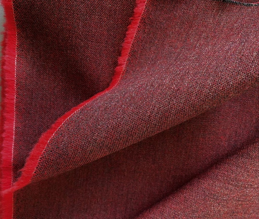 Kvadrat Remix 3 662; rood + grijs; restant meubelstof, Wol, 120 cm of meer, Ophalen of Verzenden, Rood