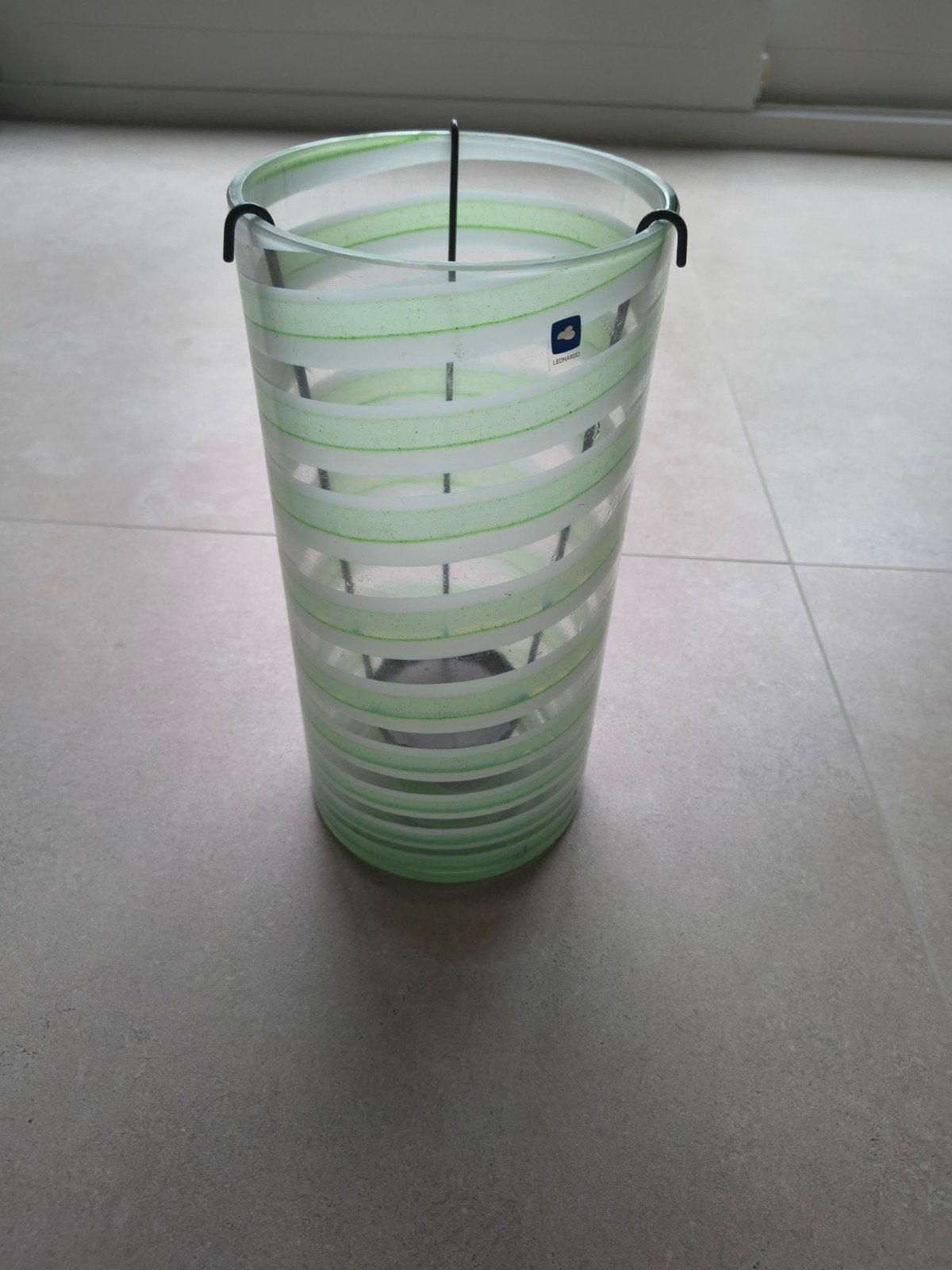 Leonardo glazen lantaarn/vaas met groen-witte strepen, Huis en Inrichting, Ophalen, Zo goed als nieuw, Meerkleurig, Glas