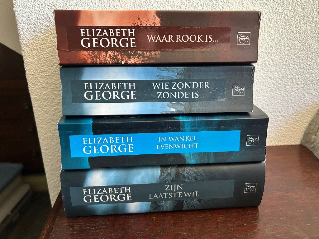 Boeken,thrillers, Boeken, Partijen en Verzamelingen, Ophalen of Verzenden, Zo goed als nieuw, Overige