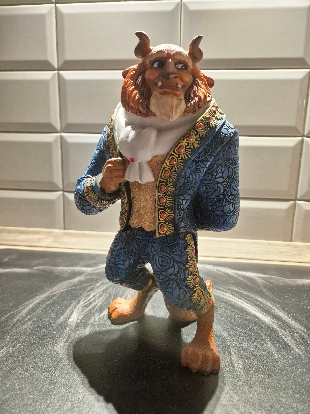 Disney beast enesco, Verzamelen, Disney, Ophalen of Verzenden, Assepoester of Belle, Zo goed als nieuw, Beeldje of Figuurtje