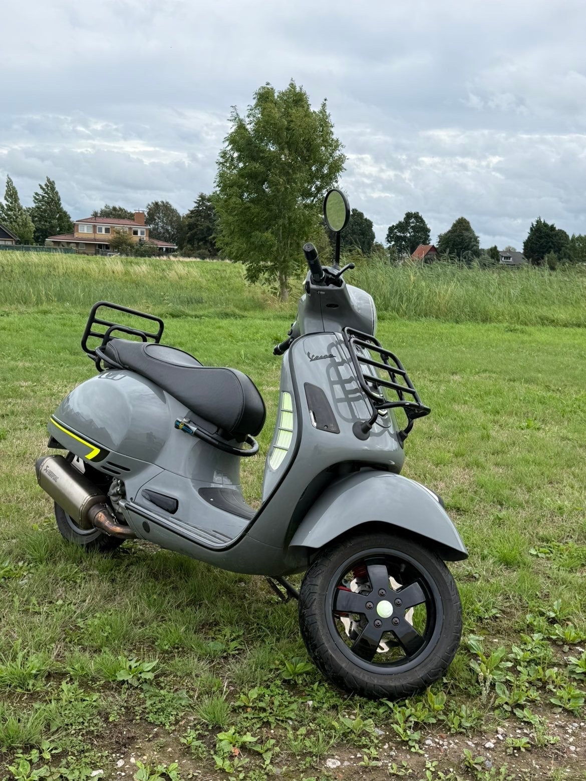 Vespa gts 300 akrapovic, Scooter, Particulier, Minimaal motorrijbewijs A2, 1 cilinder