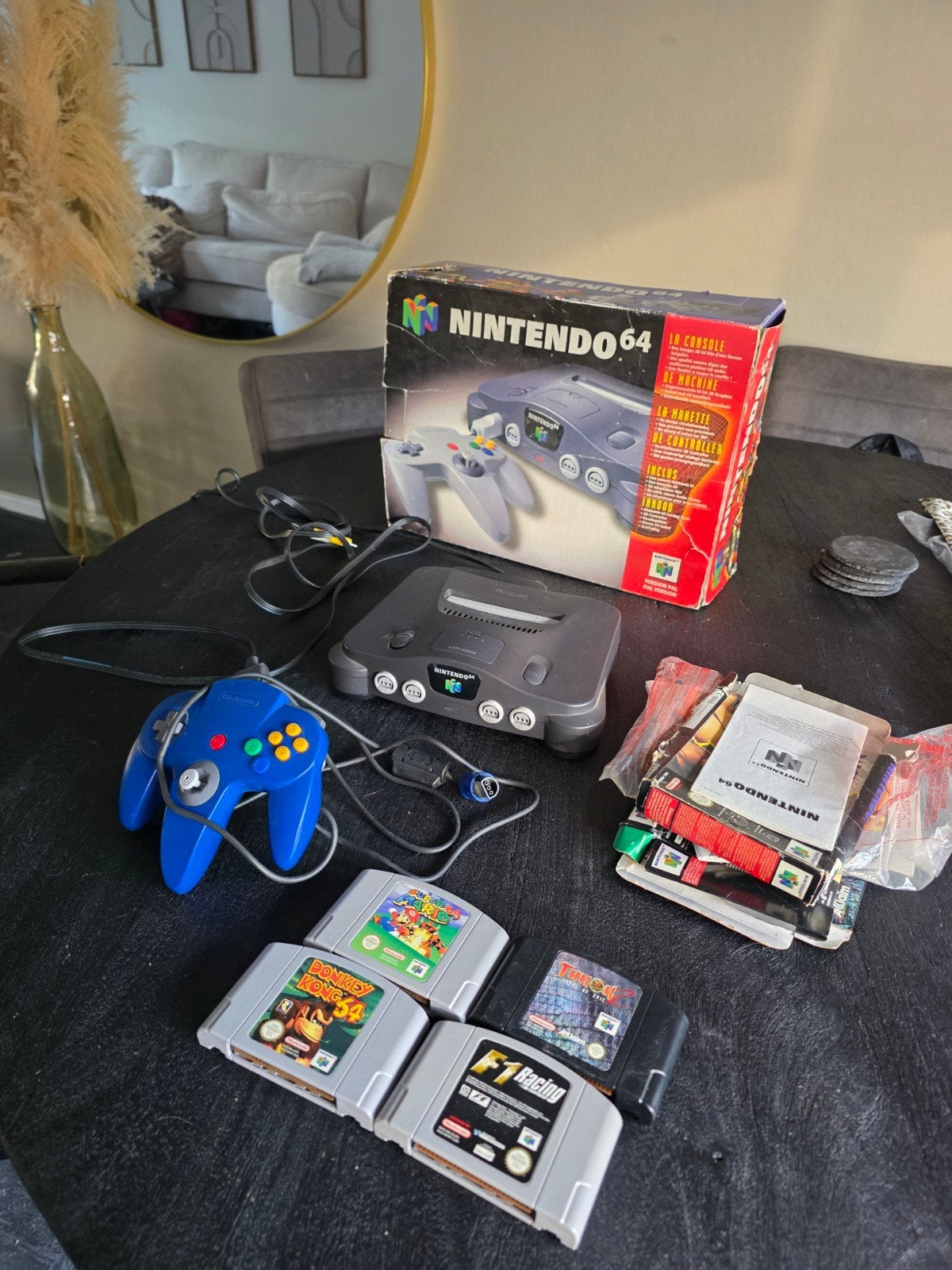 Nintendo 64 Console incl doos en boekjes, Ophalen, Gebruikt, Met 1 controller, Met games