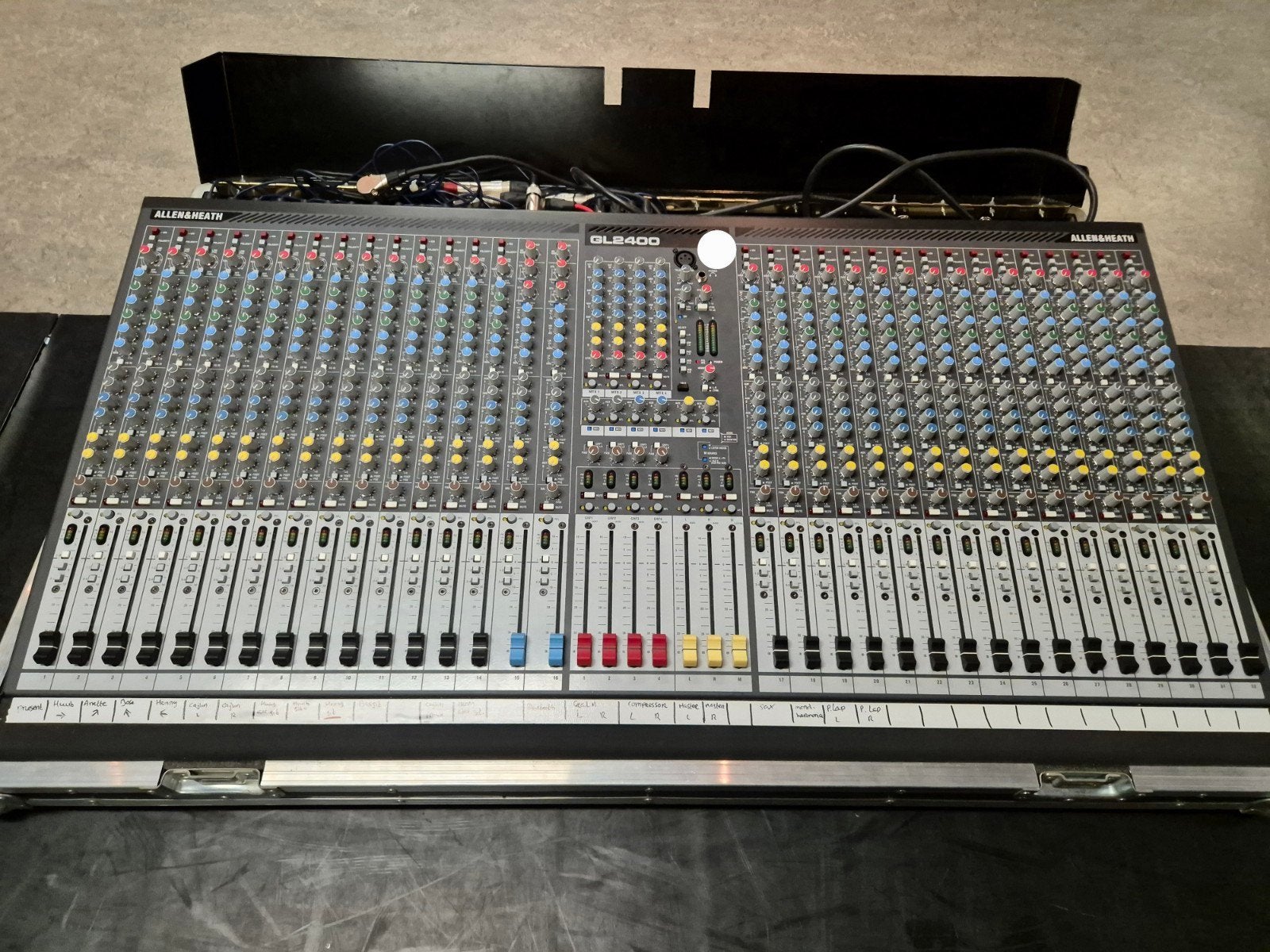 Allen & Heath GL2400, Ophalen, Gebruikt, 20 kanalen of meer