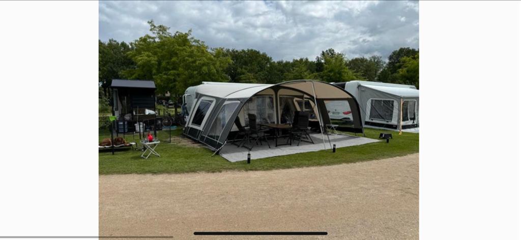 Unico Bologna 320 Voortent, luifels, kuipgrond - Nieuwstaat, Caravans en Kamperen, Voortenten en Luifels, Ophalen, Zo goed als nieuw
