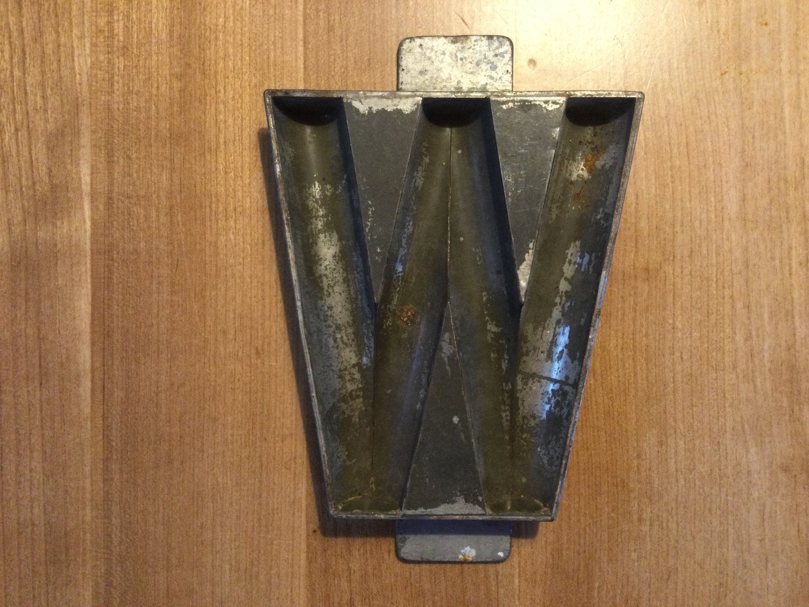 Oude chocoladevorm - chocoladeletter W - Arnold Kalmeijer, Ophalen of Verzenden