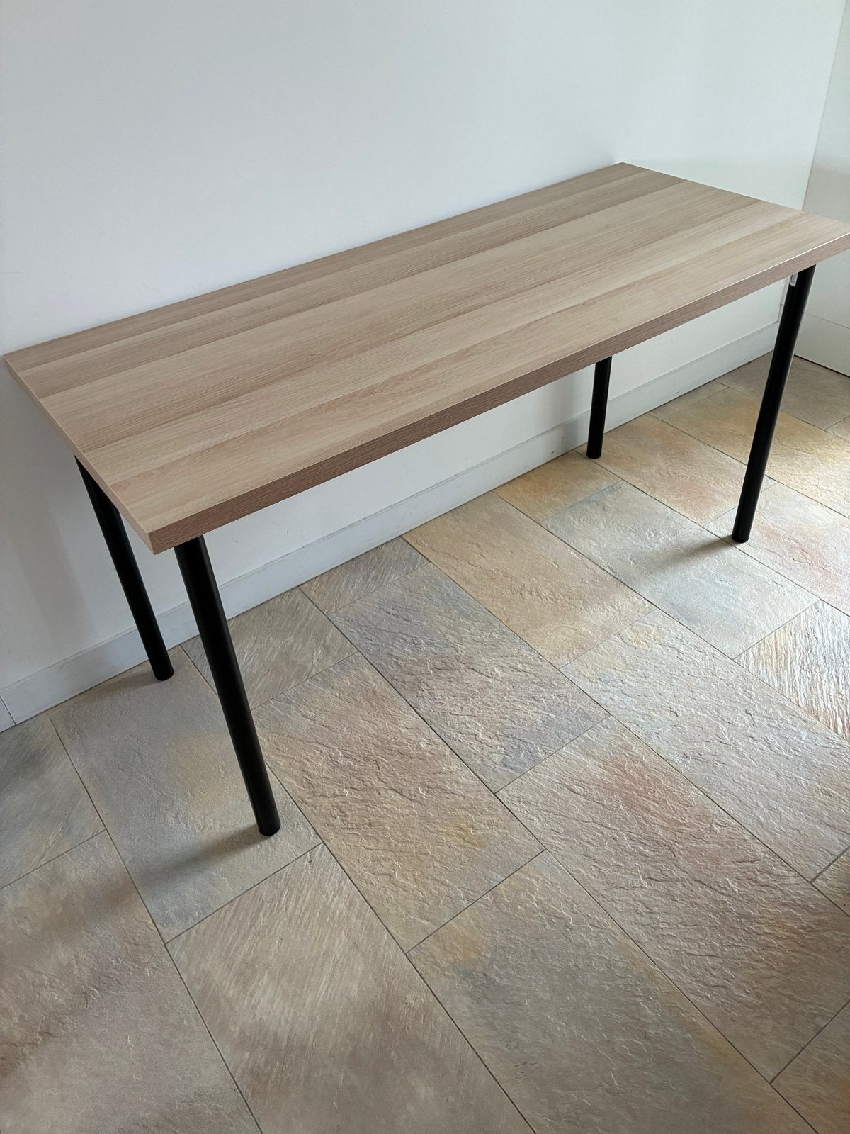 IKEA LAGKAPTEN bureau/tafel 140x60 wit met ADILS poten, Ophalen, Demontabel, Spaanplaat of MDF, Zo goed als nieuw