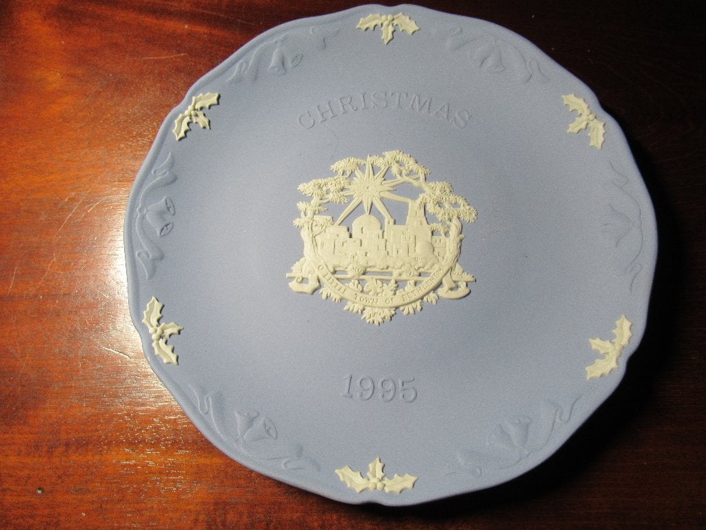 WEDGWOOD Bord eenmalige uitgave blauw/wit 1995 onbesch., Antiek en Kunst, Antiek | Servies los, Ophalen of Verzenden
