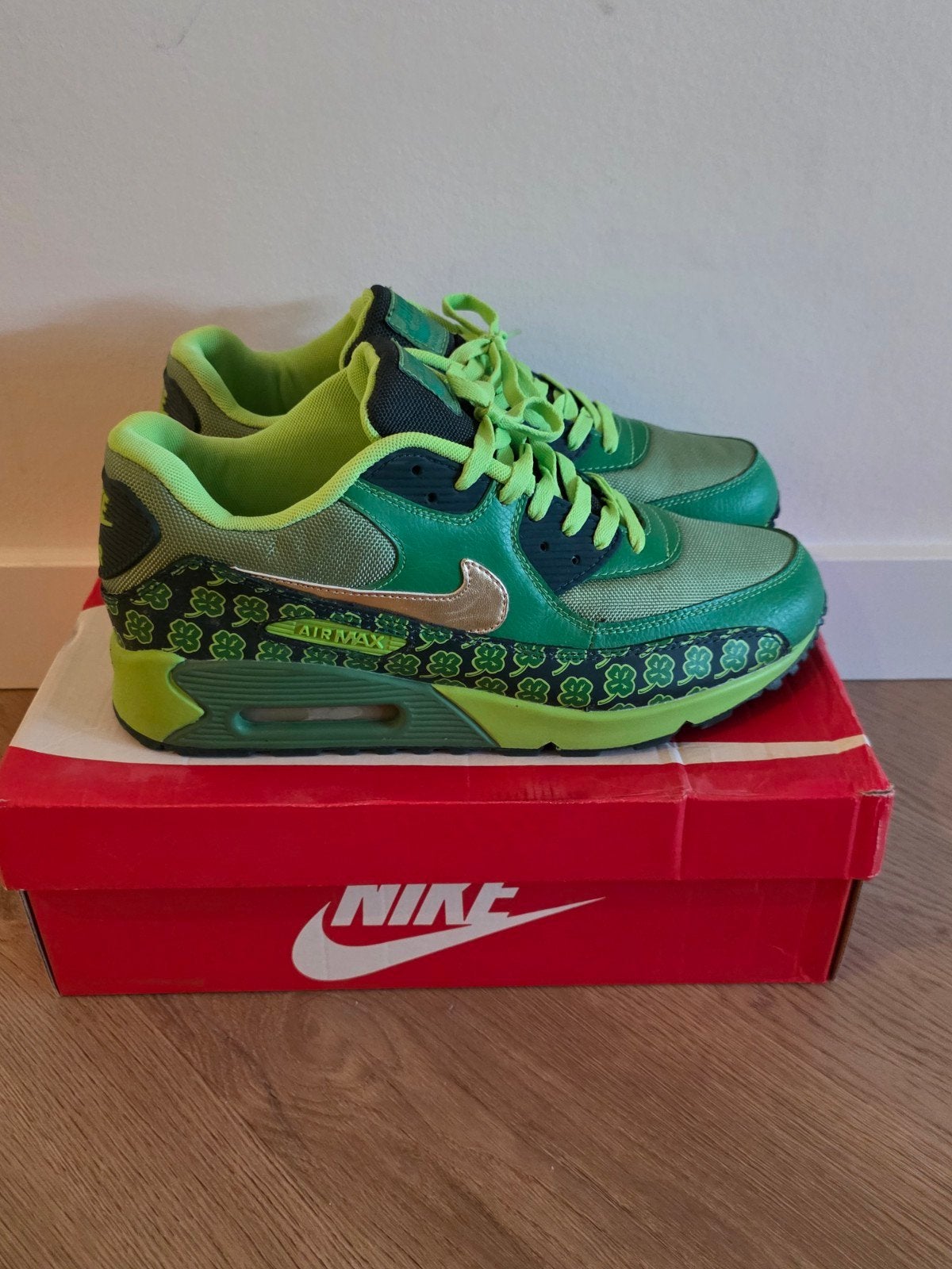 Nike Air Max 90 St. Patrick's Day maat 46, Ophalen of Verzenden, Zo goed als nieuw, Groen, Sneakers of Gympen