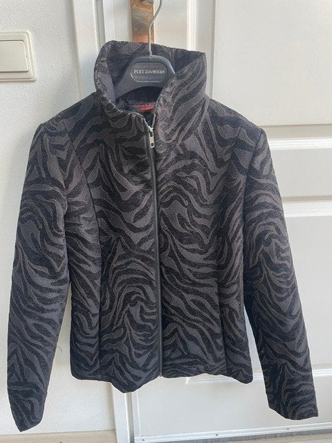Te koop: bruine Desigual jas, maat 36, Bruin, Ophalen of Verzenden, Zo goed als nieuw, Desigual