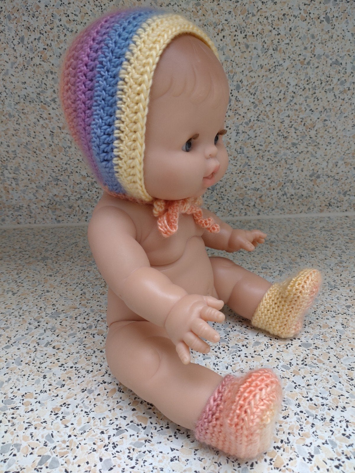 Rainbow mutsje en schoentjes, Ophalen of Verzenden, Nieuw, Babypop