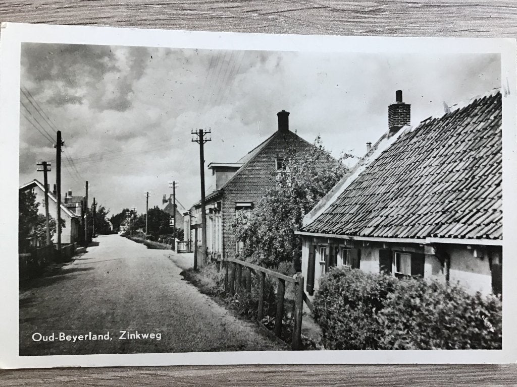 Oud-Beijerland, Geervliet Zinkweg -Zwart-wit ansicht 1940-60, Ophalen of Verzenden, 1940 tot 1960, Gelopen, Zuid-Holland