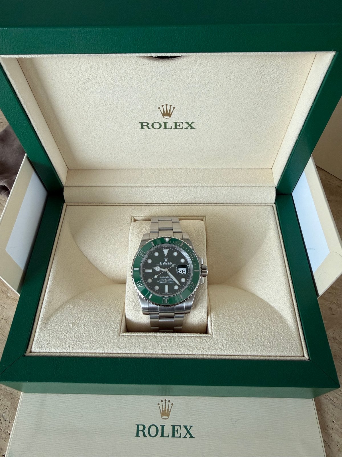 Rolex Submariner Date 'Hulk' 116610LV, Polshorloge, Ophalen of Verzenden, Zo goed als nieuw, Rolex