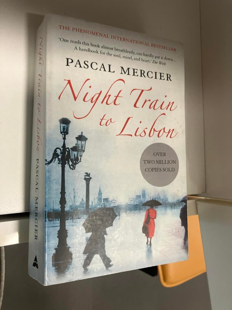 Night Train to Lisbon - Pascal Mercier (Engels), Boeken, Chicklit, Zo goed als nieuw, Ophalen of Verzenden