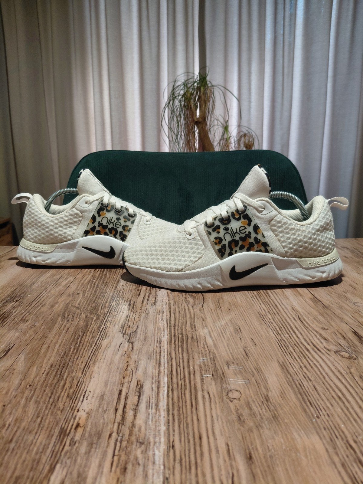 Nike Renew In-Season TR10 Premium 'Leopard' Size 39, Wit, Nike, Ophalen of Verzenden, Sneakers of Gympen