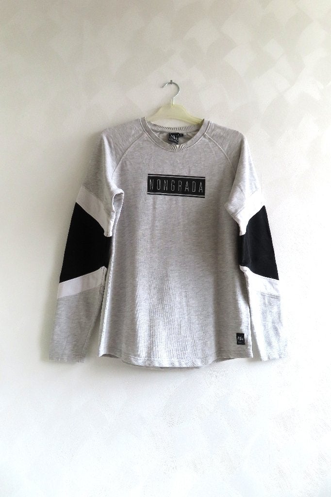 Sweater Grijs Non Grada mt S (J23), Kleding | Heren, Ophalen of Verzenden, Zo goed als nieuw, Grijs, Non Grada
