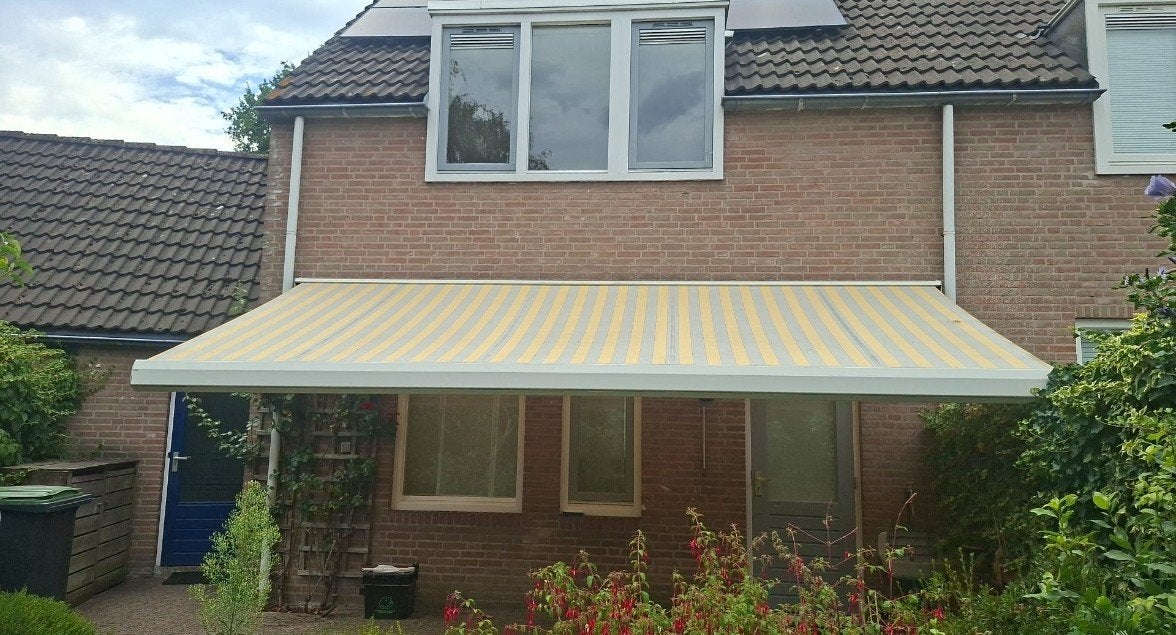 Elektrische luifel - 5.5m breed, 3m uitval, z.g.a.n. doek, Ophalen, Gebruikt, 450 cm of meer, Elektrisch