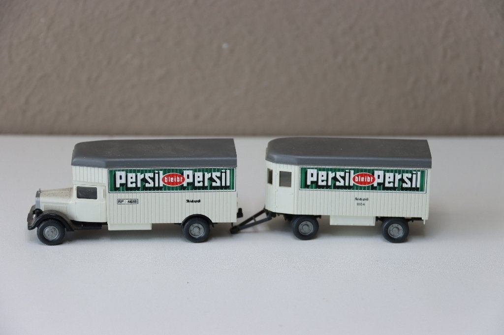 Herpa, Wiking, Efsi, Brekina diversen vrachtwagen soorten(2), Ophalen of Verzenden, Zo goed als nieuw, Bus of Vrachtwagen, Rietze